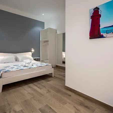 All'imbarco - Mytouristhome 3* La Spezia