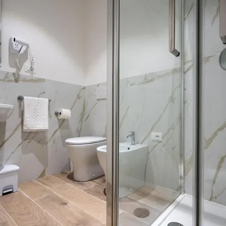 招待所 All'imbarco 斯培西亚