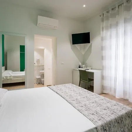 All'imbarco - Mytouristhome Penzion